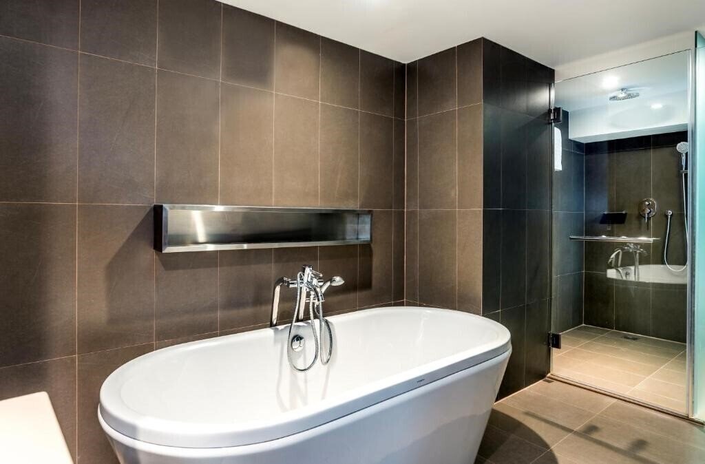 Вид Hilton Garden Inn Bangkok Silom (ex. Novotel Bangkok Silom Road, Novotel Bangkok Fenix Silom) 4*