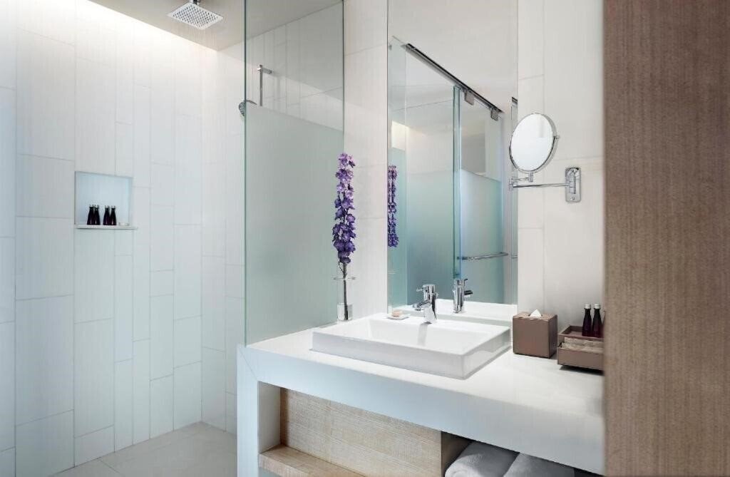 Апартаменты Avani Plus Riverside Bangkok Hotel отель без категории