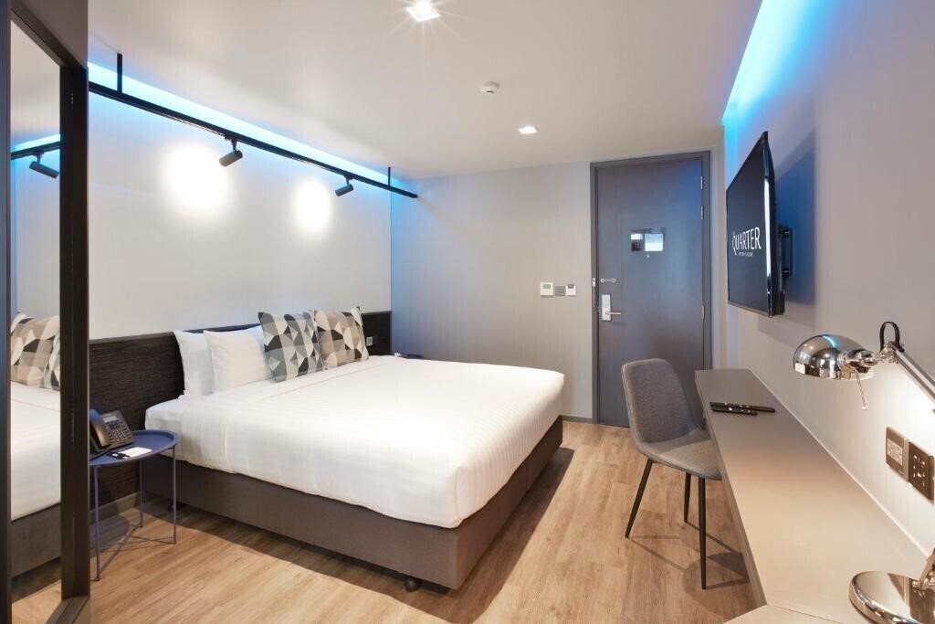 Фото The Quarter Silom 4*
