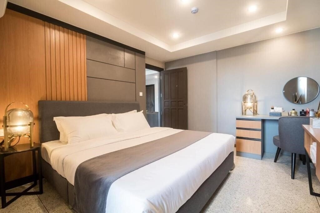 Панорама 12 The Residence Hotel & Apartment 3*