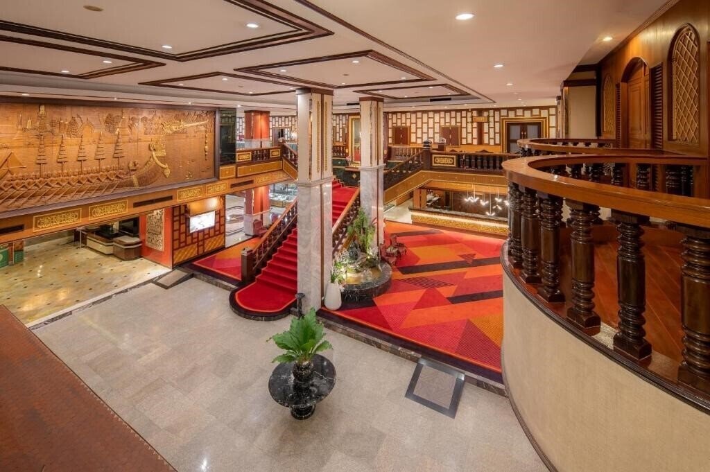 Отель Alexander Hotel 3*