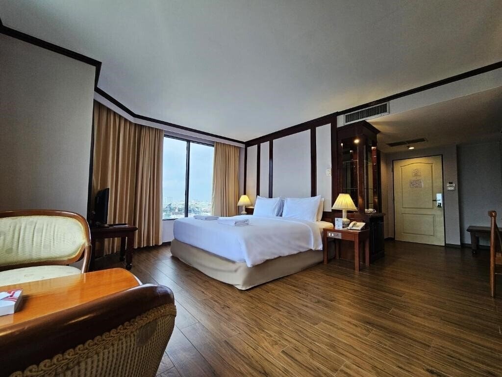 Апартаменты Alexander Hotel 3*