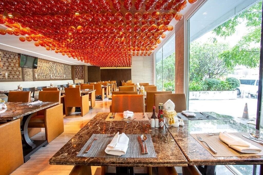 Панорама Graceland Bangkok By Grace Hotel 4*