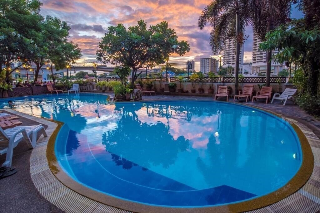 Изображение New Siam Riverside 3*