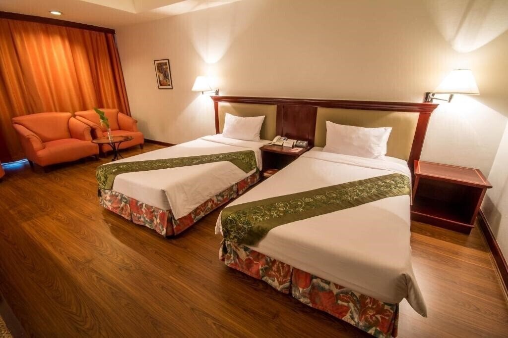 Панорама Tai-Pan Bangkok 3*