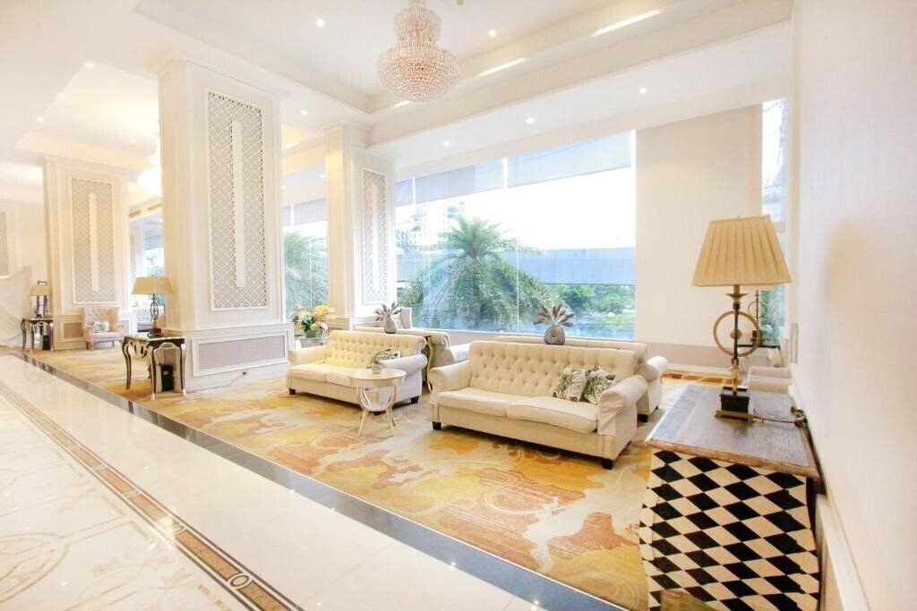 Территория The Bazaar Hotel 4*