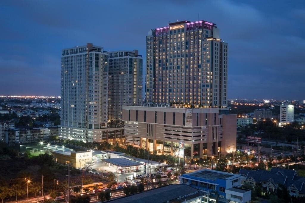 Вид The Grand Fourwings Convention Hotel Bangkok 5*