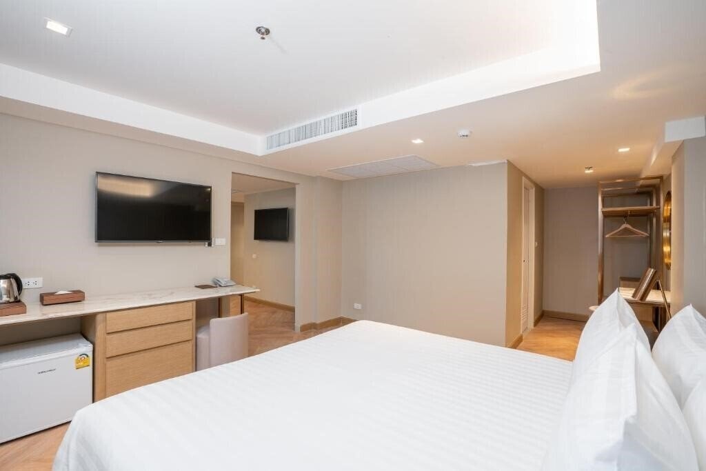 Апартаменти Away Riverside Kene 4*