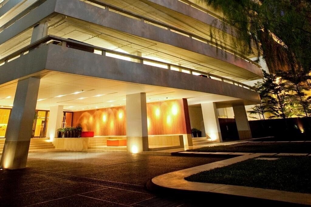 Территория Fraser Suites Sukhumvit 4*