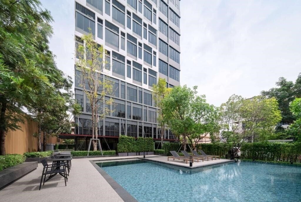 Вид Ramada By Wyndham Bangkok Sukhumvit 87 4*