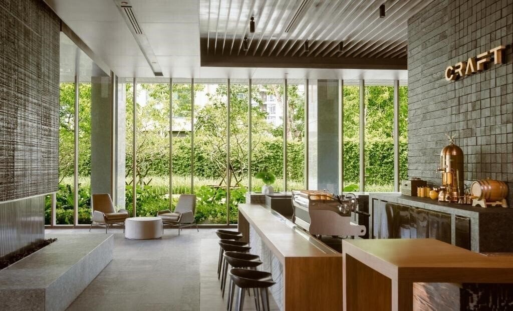 Вид Kimpton Maa-Lai Bangkok 5*