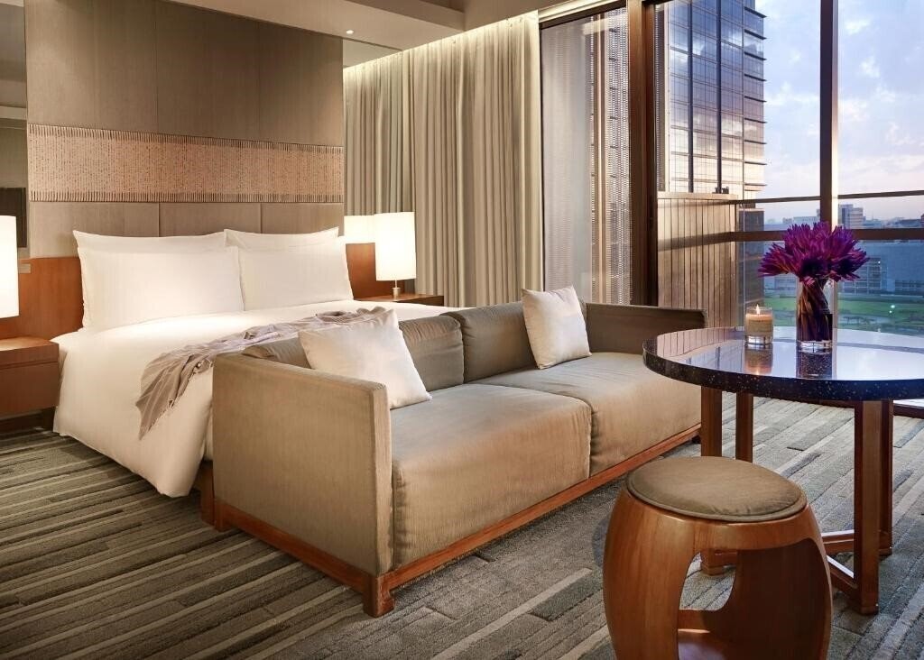 Готель Hansar Bangkok 5*