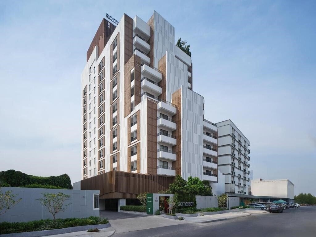 Апартаменти Somerset Sukhumvit 71 4*