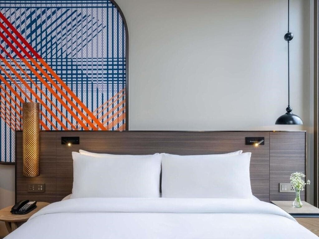 Панорама Mercure Bangkok Surawong 4*