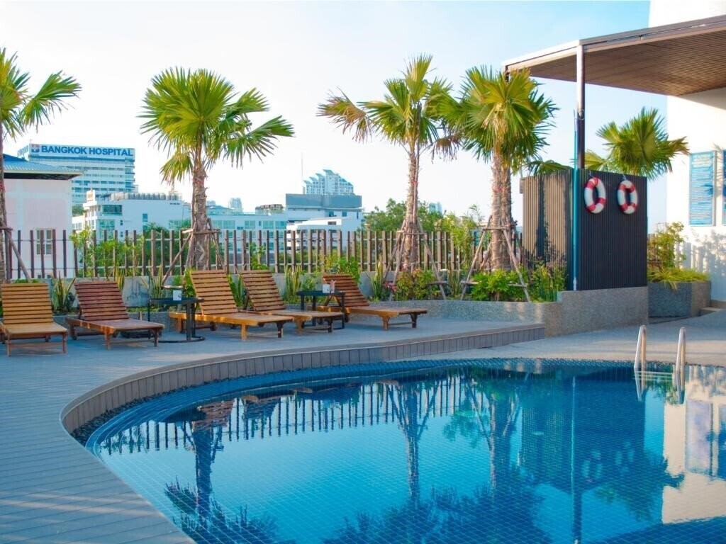 Апартаменты Happihaus Hotel 4*