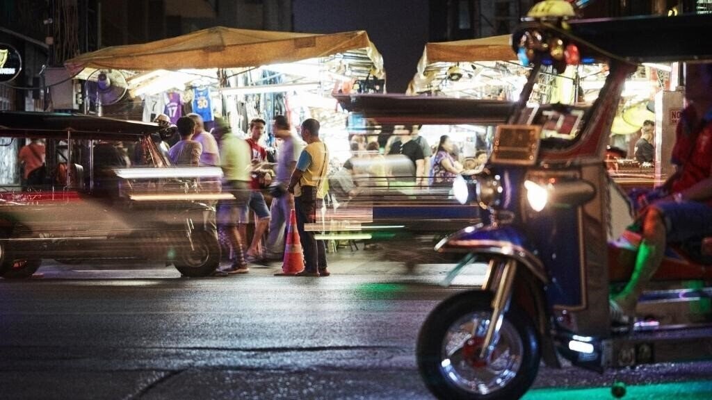 Фотография 56 Surawong Bangkok Hotel 3*