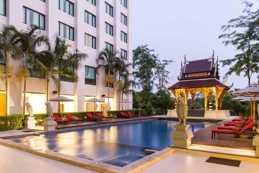 Фото Mida Grande Hotel Dhavaravati Nakhon Pathom 4*