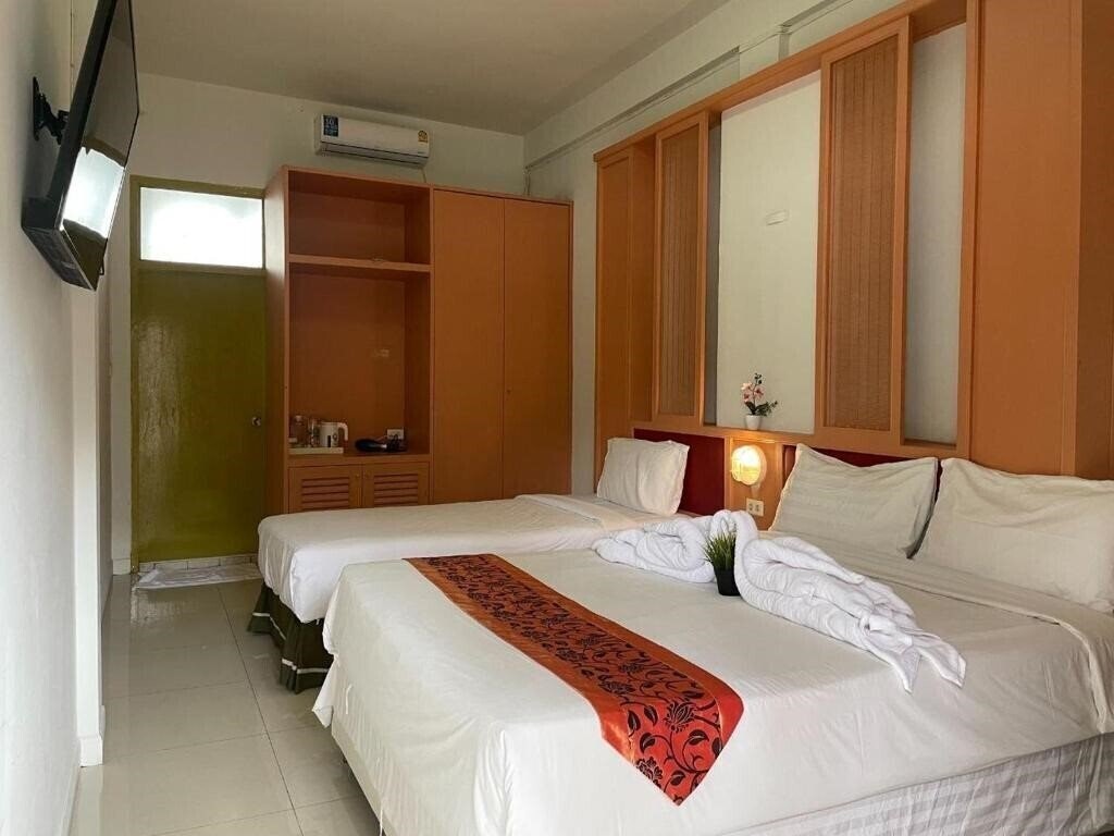 Панорама Roomquest Pratunam Yesterday's Photo Hotel (ex. Roomquest Hotel Pratunam, Happy 2 Hotel) 3*