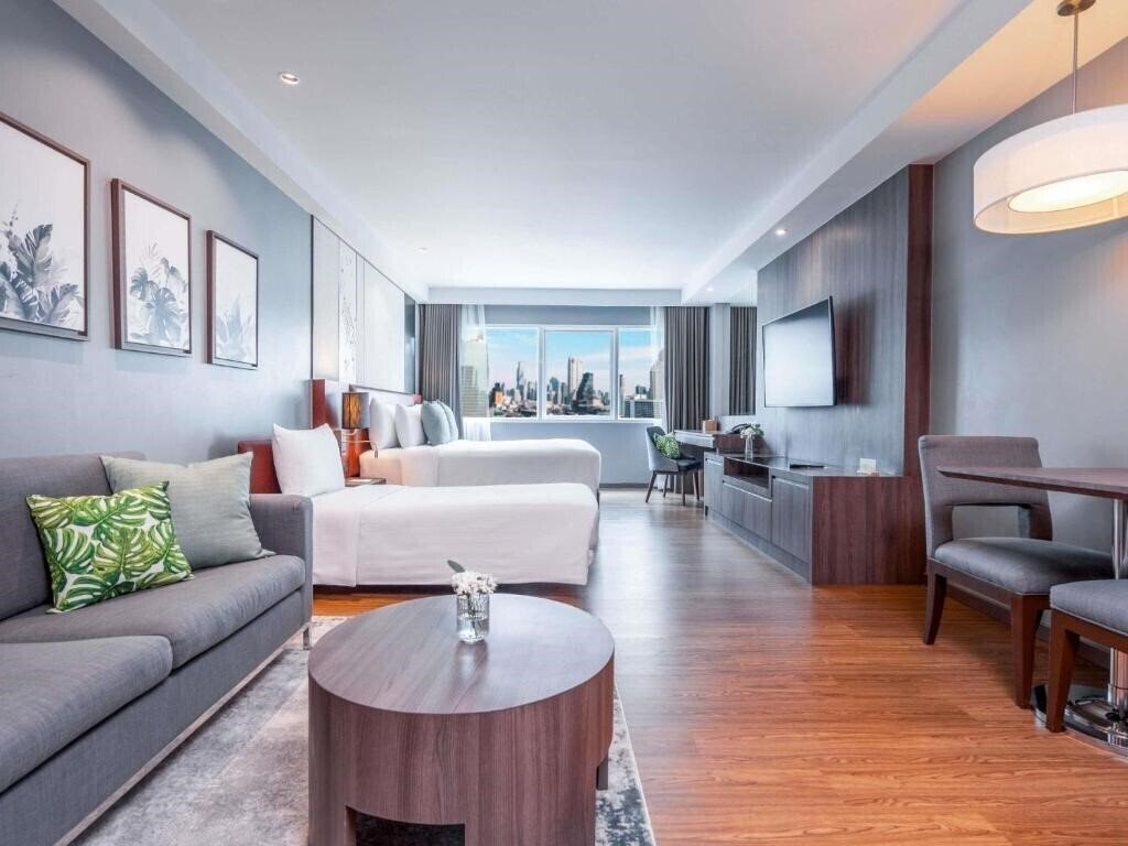 Фотография Novotel Living Bangkok Sukhumvit Legacy 4*