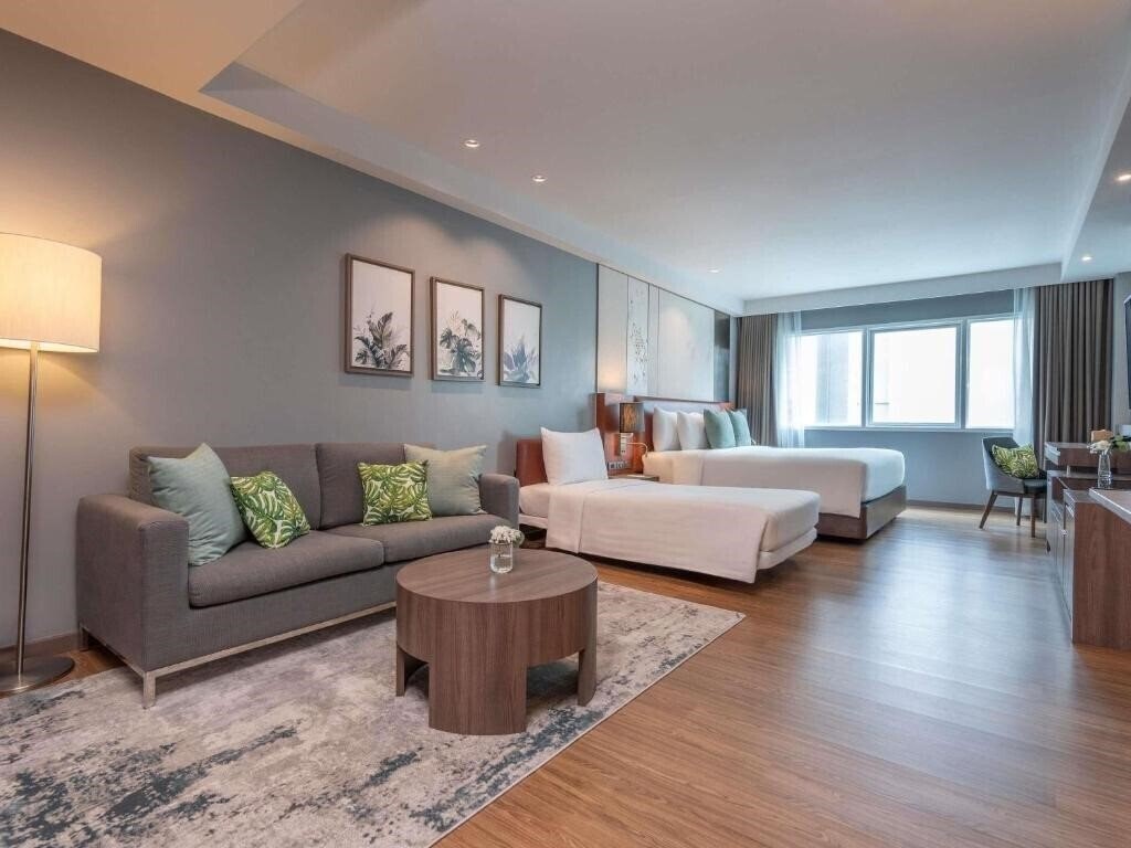 Отель Novotel Living Bangkok Sukhumvit Legacy 4*