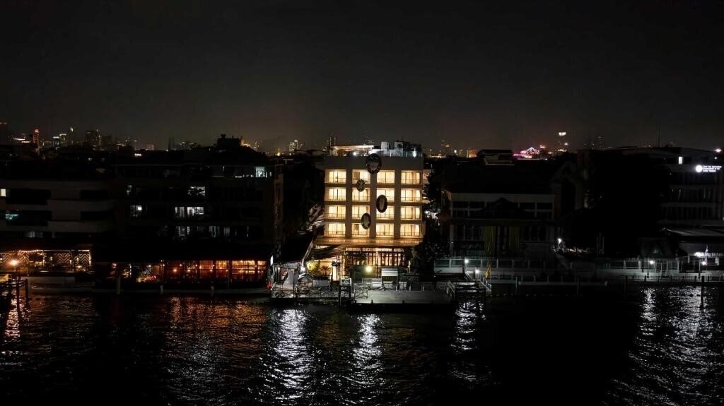 Фото The Standardx Bangkok Phra Arthit 4*