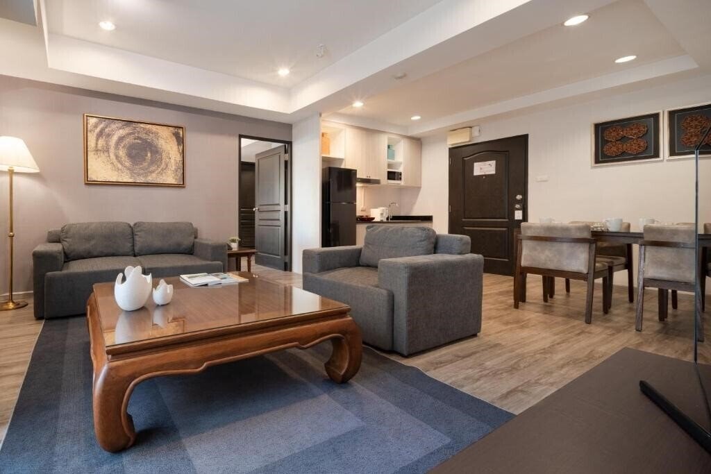 Панорама Aspira Residence Ruamrudee 4*