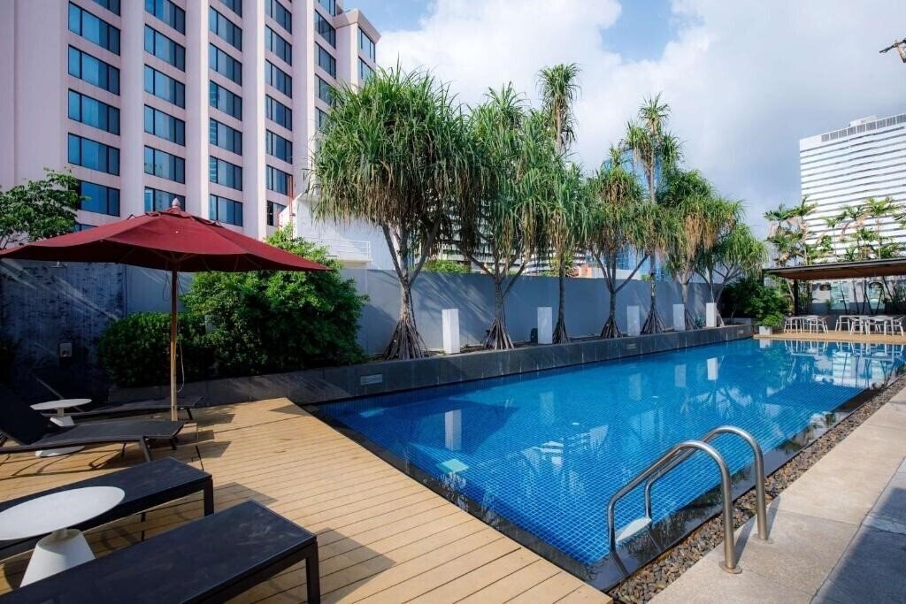 Апартаменты Park Plaza Bangkok Soi 4*