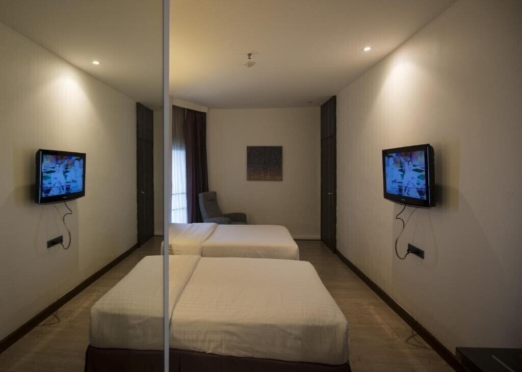 Территория S Sukhumvit Suites 3*