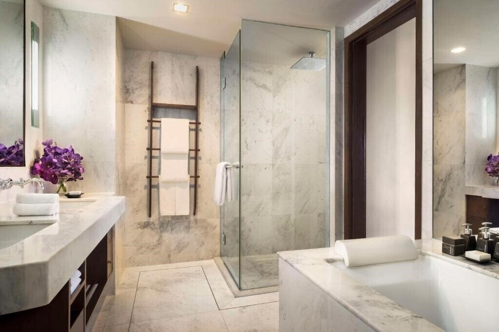 Апартаменты Anantara Bangkok Riverside Resort & Spa 5*