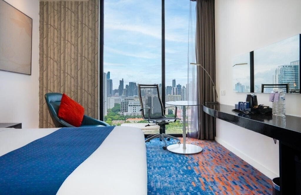 Апартаменти Holiday Inn Express Bangkok Siam 4*