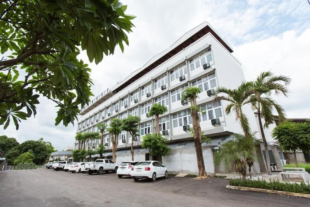 Изображение Oasis Hotel Chiang Mai 2*