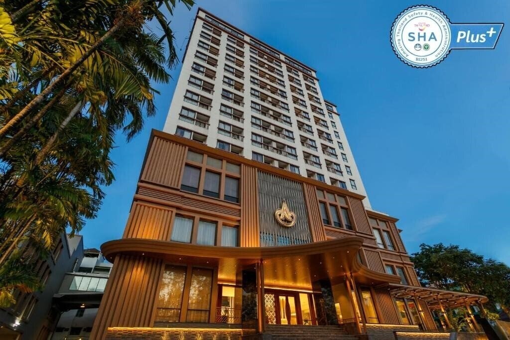 Отель Amora Hotel Tapae Chiang Mai 4*