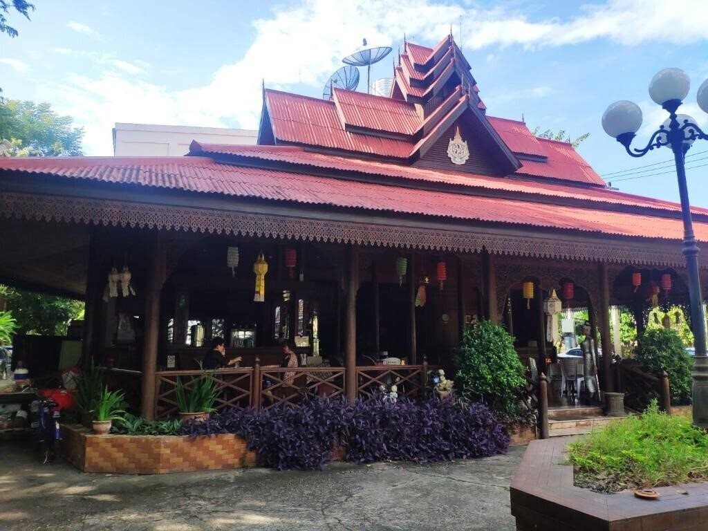 Апартаменты Changpuak Hotel Chiang Mai 2*