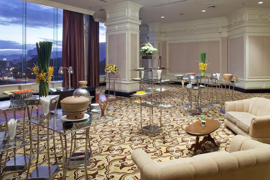 Вид Holiday Inn Chiang Mai 4*