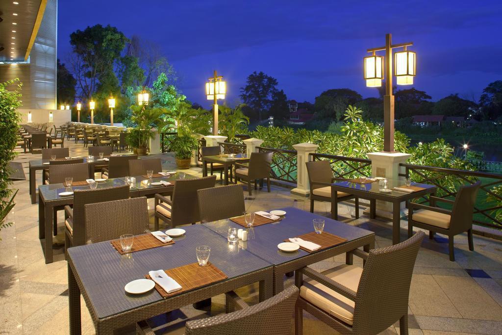 Территория Holiday Inn Chiang Mai 4*