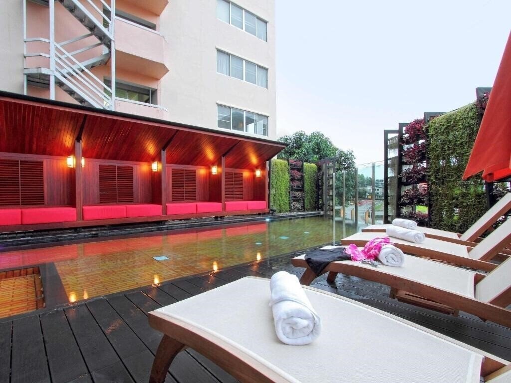 Территория Ibis Styles Hotels Chiang Mai 3*