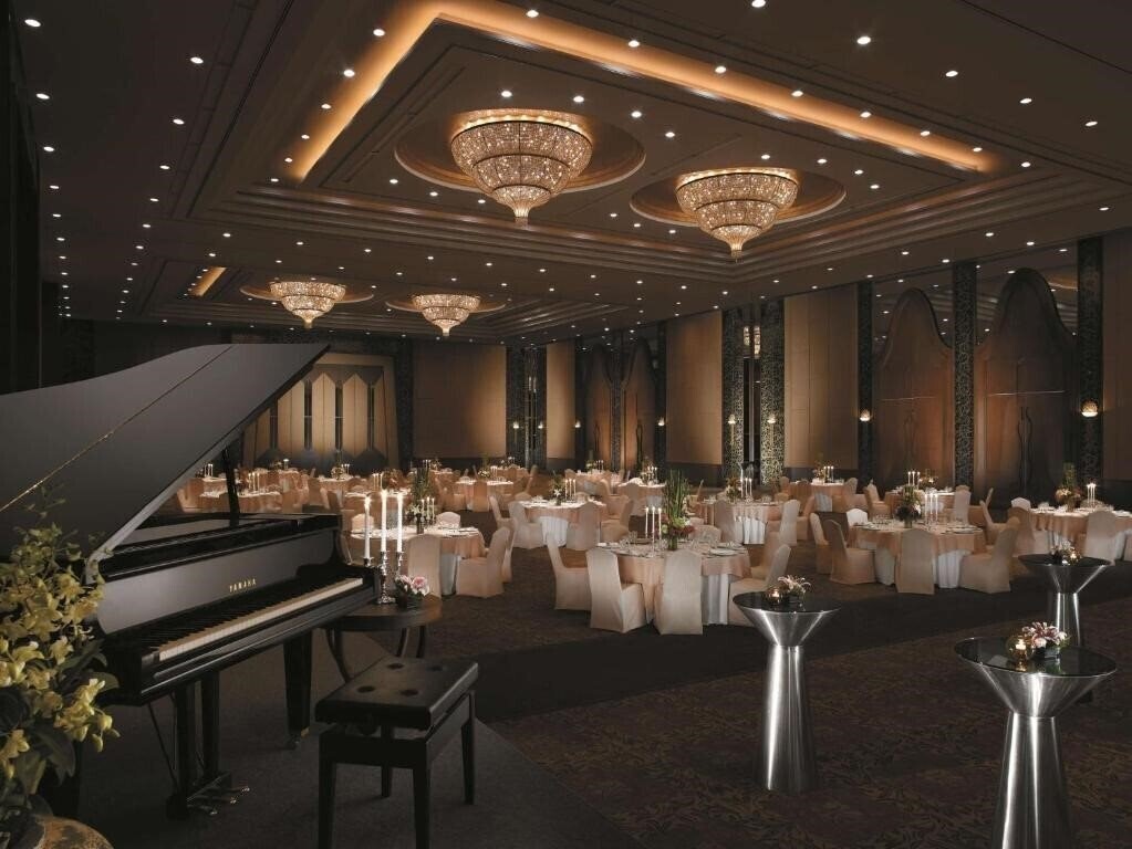 Территория Shangri-La Hotel Chiang Mai 5*