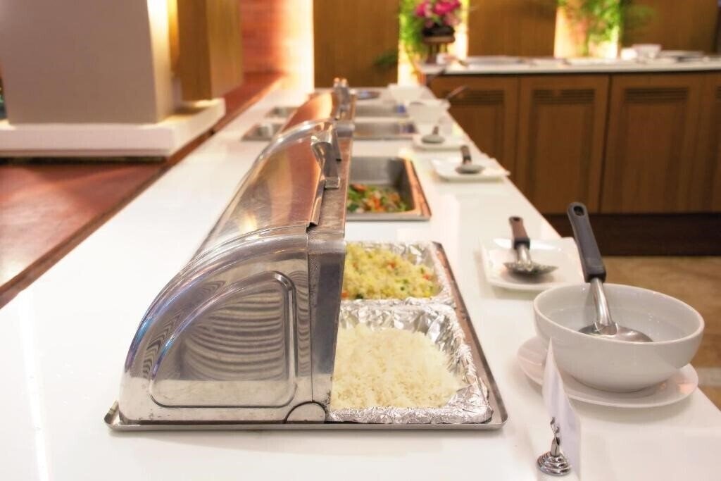 Панорама Chiangmai Gate Hotel 3*