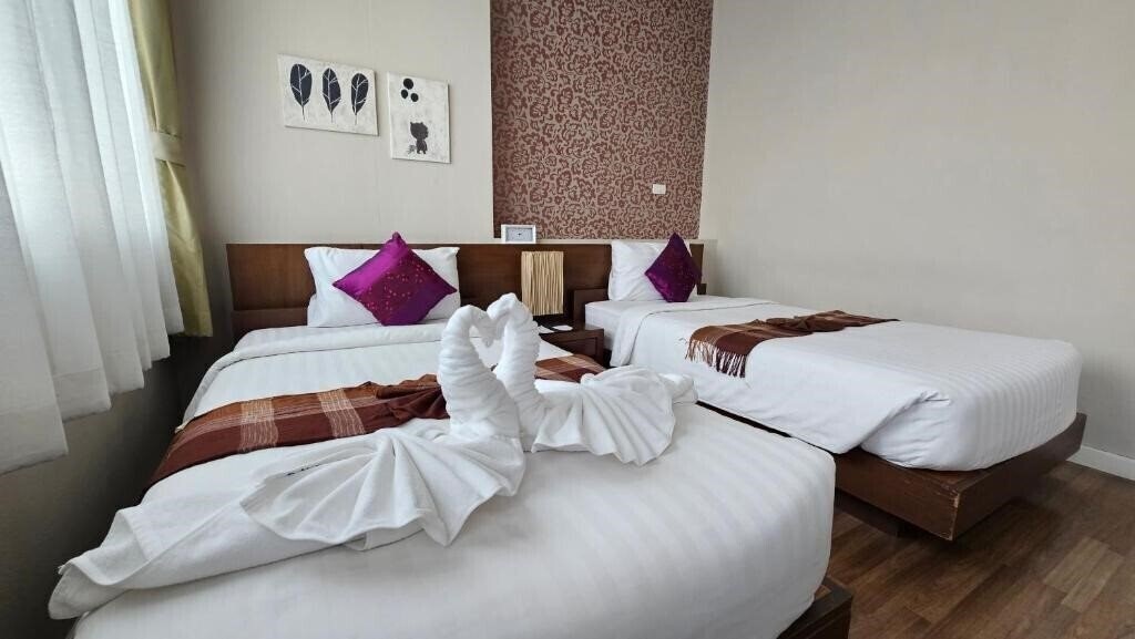 Территория Baiyoke Ciao Hotel 3*