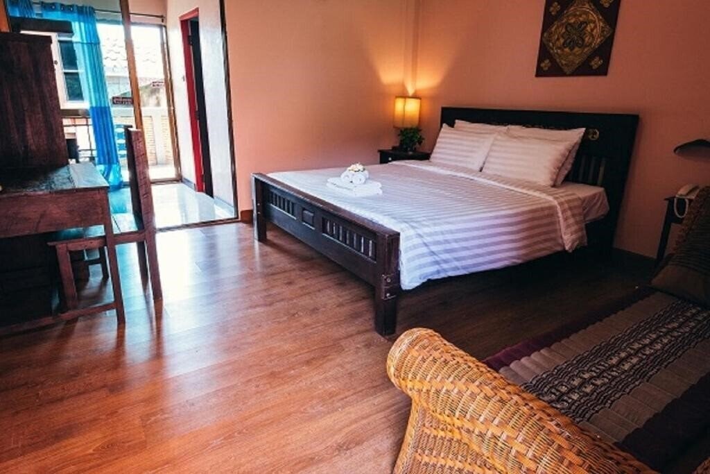 Панорама De Lanna Boutique Hotel Chiang Mai 3*