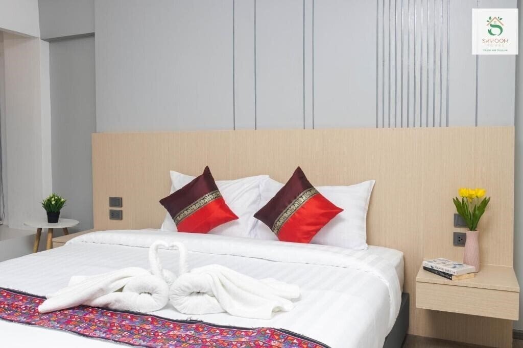 Отель Sripoom House 1 2*