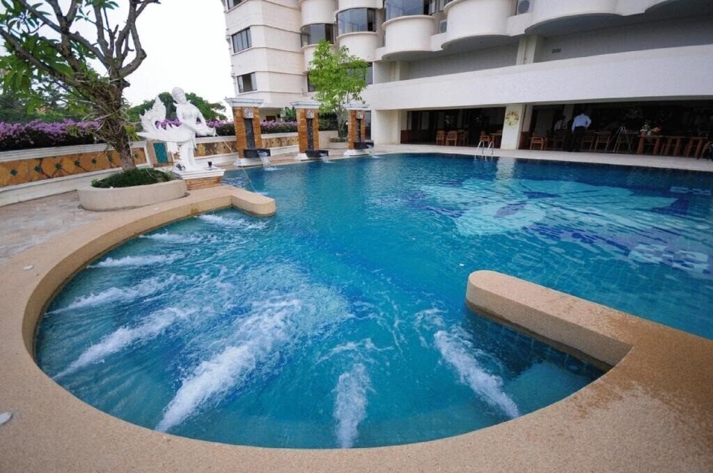 Апартаменты Furama Chiang Mai 4*