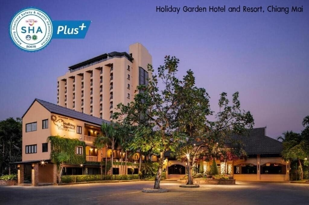 Отель Holiday Garden Hotel & Resort Chiang Mai 3*