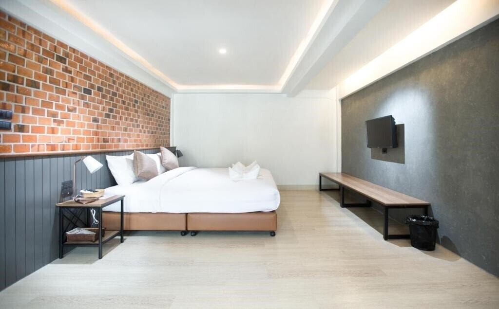 Вид Old City Wall Inn 3*