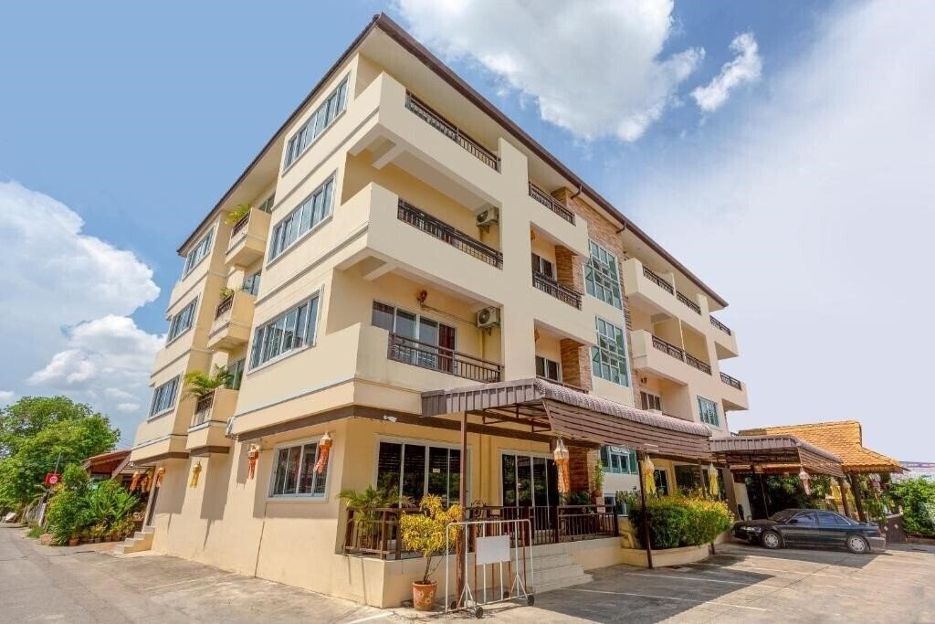 Отель Oyo 1014 Le Viengping 2*