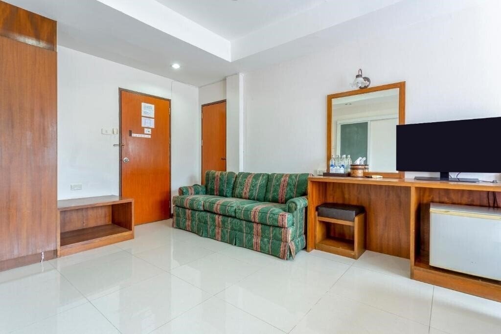 Апартаменты Oyo 1096 Winner Inn Hotel 3*