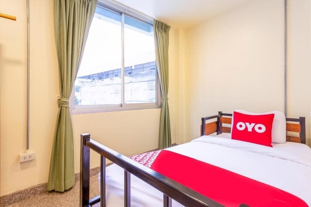 Панорама Oyo 928 Leaf Hostel 2*