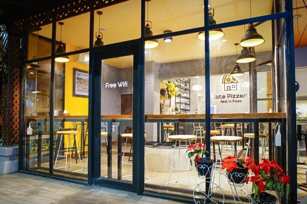 Панорама Parasol Hotel Chiang Mai By Compass Hospitality 2*