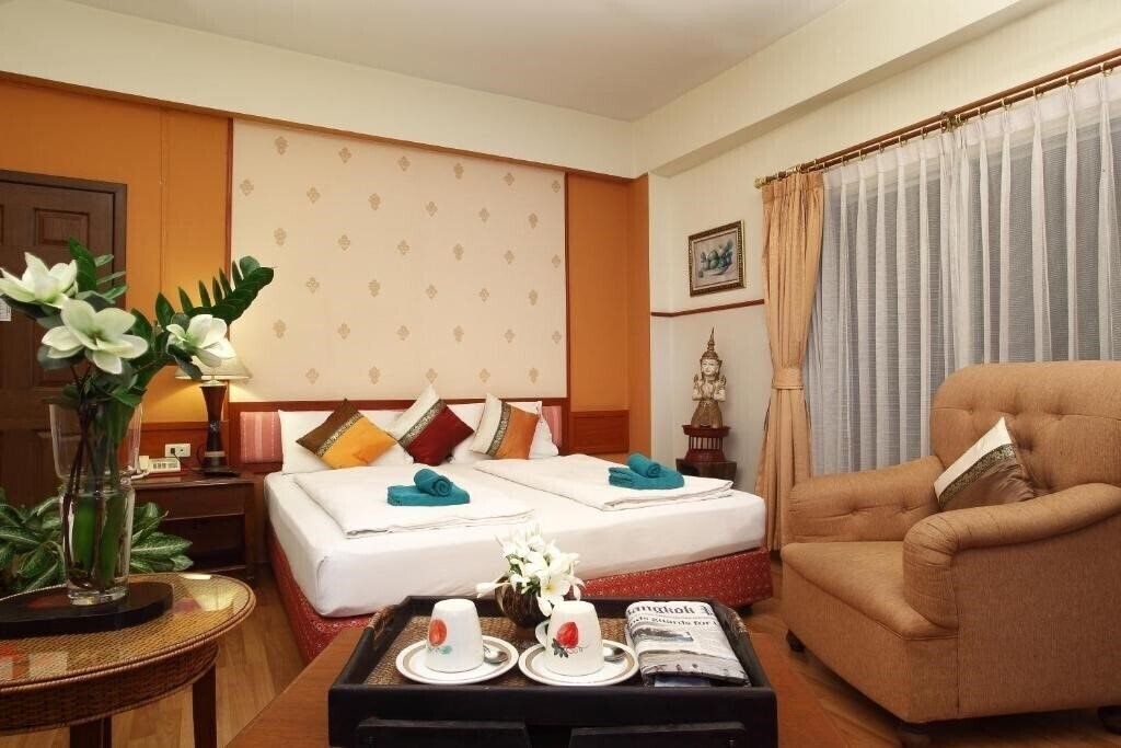 Вид People Place Hotel 2 3*