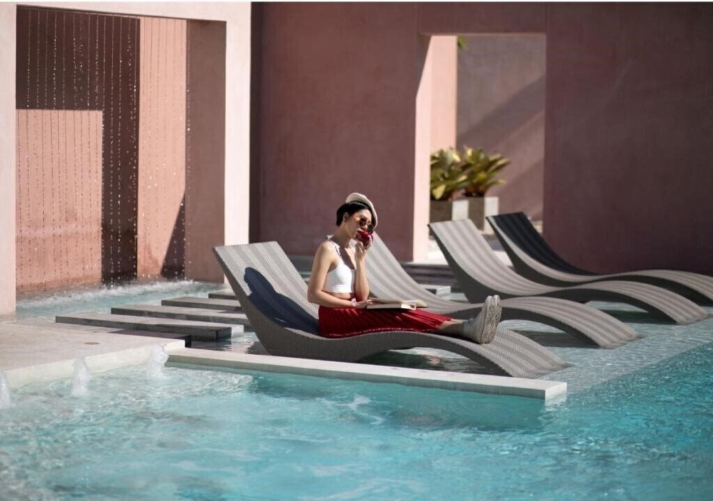 Панорама Syn Boutique Hotel 5*